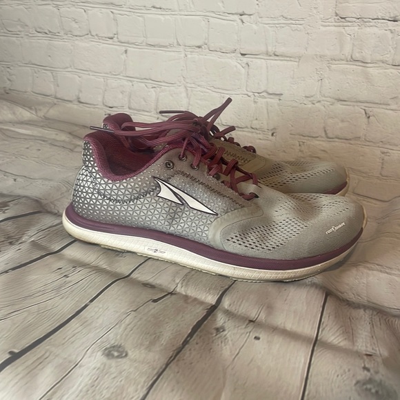 Altra Shoes - Altra Women’s Solstice Running Shoes Sz 8.5